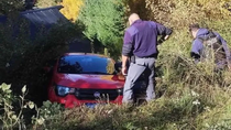 borracho se olvido donde dejo el auto y denuncio el robo: estaba en un insolito lugar