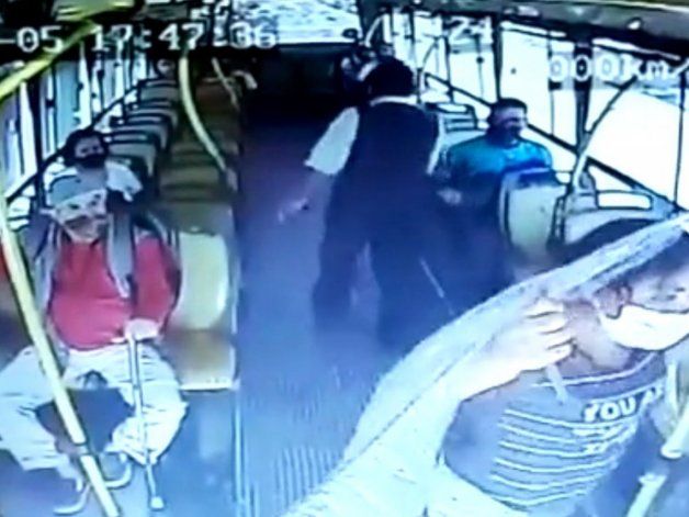 Bariloche: concedieron prisión domiciliaria a la mujer que apuñaló al colectivero