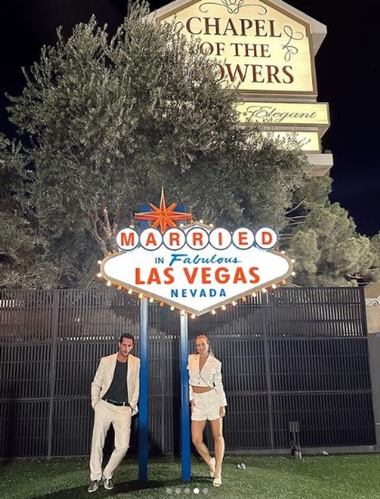 El actor y la conductora se casaron en secreto en Las Vegas. El actor y la conductora se casaron en secreto en Las Vegas.