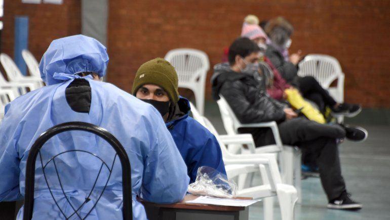 Neuquén reportó 11 muertes y 382 nuevos positivos por COVID