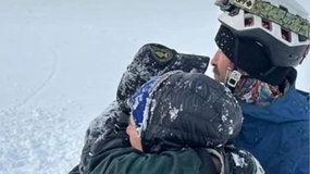Una hora tapados por la nieve: el dramático rescate de una pareja atrapada por una avalancha en Ushuaia
