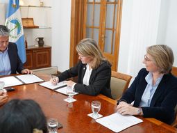TotalEnergies formalizó un aporte de 500 mil dólares para las Becas Gregorio Álvarez.