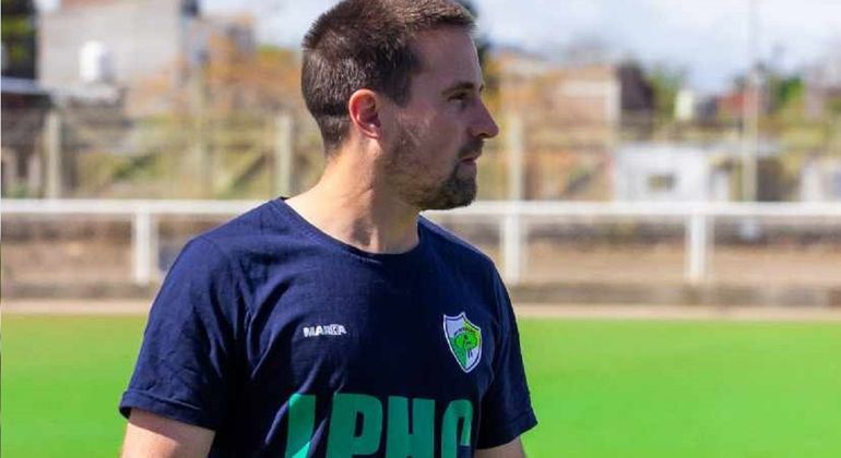 Del Alto Valle a Italia: la historia de Cristian Brizuela, el neuquino que dirige hockey en Europa