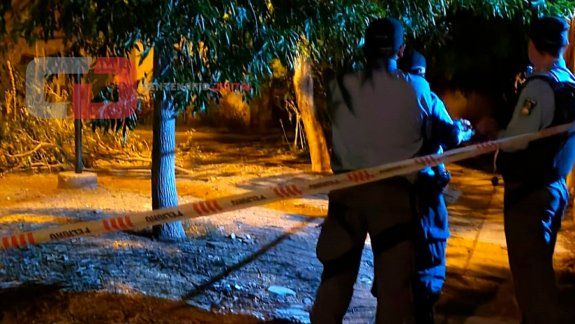 Un joven de Centenario fue baleado en la nuca y está grave
