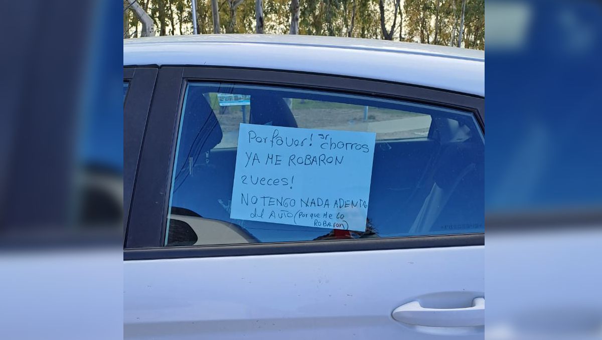 Parque Norte: el llamativo cartel que le dejó un runner a los ladrones