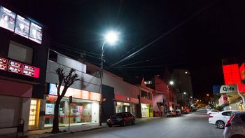 Chubut: Comodoro Rivadavia de noche. Chubut: Comodoro Rivadavia de noche.