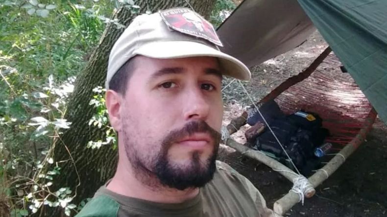 El argentino Leandro Azzolin creó el primer grupo prepper del país y enseña cómo sobrevivir sin depender de la tecnología. | LM Neuquen El argentino Leandro Azzolin creó el primer grupo prepper del país y enseña cómo sobrevivir sin depender de la tecnología.