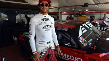 Urcera, en una carrera del TC en Centenario con el JP Carrera. Urcera, en una carrera del TC en Centenario con el JP Carrera.