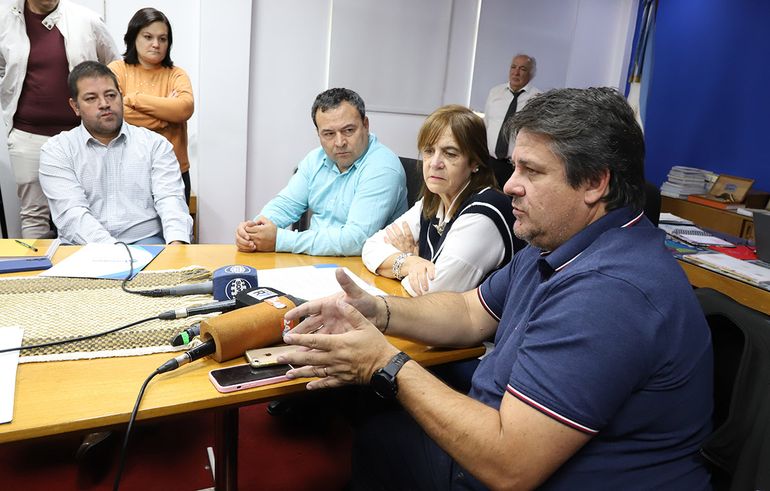 La Municipalidad de Neuquén pagará la tarifa de cuatro meses de luz de la UNCo