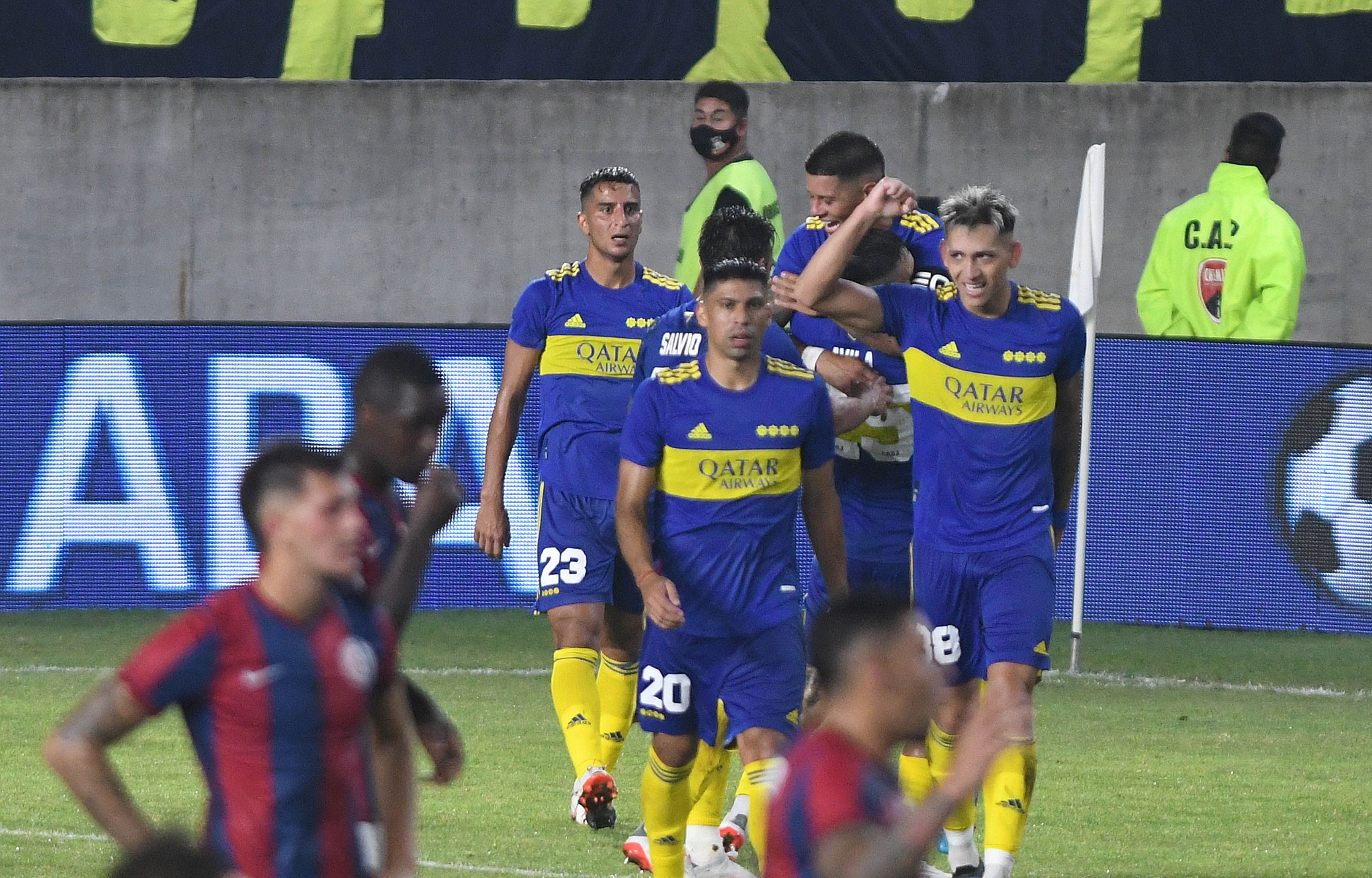 Con un gol a lo Palermo del pibe Vázquez