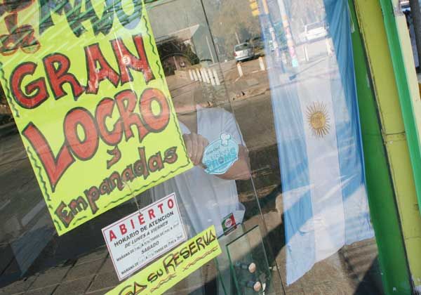 Un 25 de Mayo a locro y empanadas