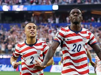 Balogun anotó un doblete para Estados Unidos en el debut en el Mundial 2026.