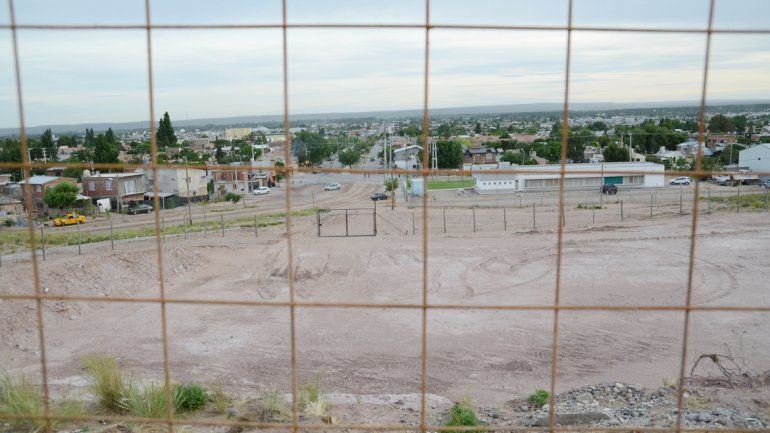 Las autoridades municipales aún no saben cuáles son las tierras de las que se desprenderán para poder financiar la obra de la nueva sede.