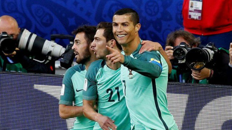 Cristiano hizo su primer gol y le dio la victoria a Portugal