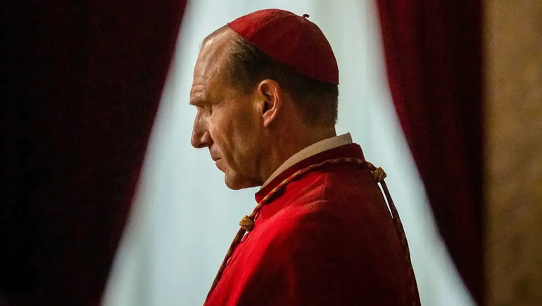 Dónde ver Cónclave, la película que cuenta cómo es la elección de un nuevo papa