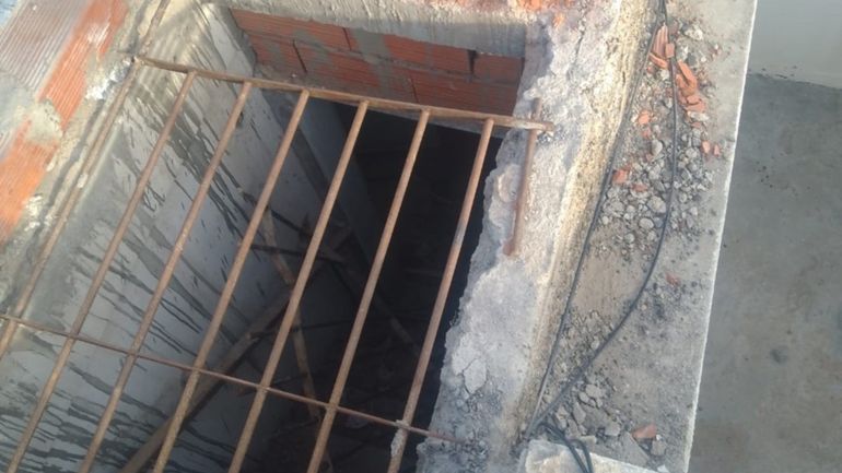 Trelew: hace un mes hubo un robo mediante la misma modalidad en el autoservicio El Amanecer. Trelew: hace un mes hubo un robo mediante la misma modalidad en el autoservicio El Amanecer.