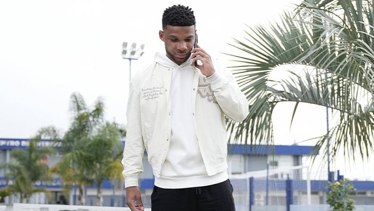 Lejos de Boca y la Argentina: Frank Fabra fue presentado en un club del exterior