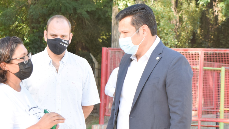 Provincia firma un acta compromiso con la comunidad educativa del EPEA 2