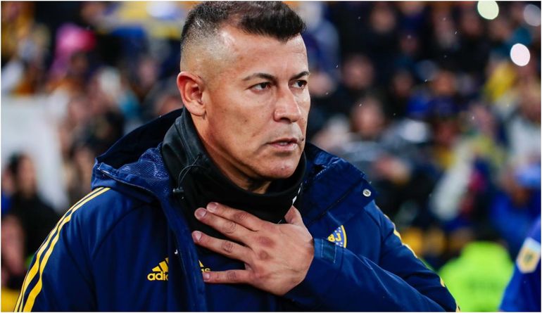 La fuerte autocrítica de Jorge Almirón por haber puesto a jugar juntos a Cavani y Benedetto