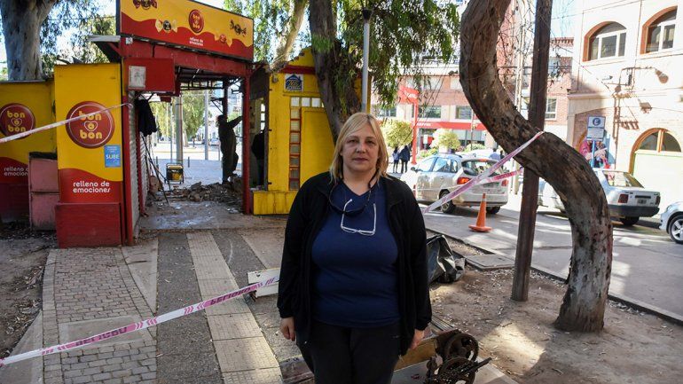 La ciudad perdió el Kioscón: demolieron el histórico comercio de Diagonal 25 de Mayo