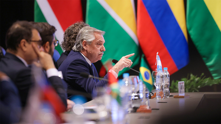 Alberto Fernández, duro contra Lacalle Pou: Nadie se salva solo