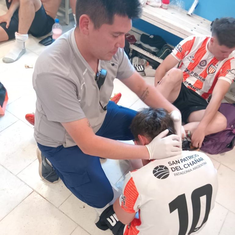 Escándalo en Cutral Co en un partido del Regional Amateur