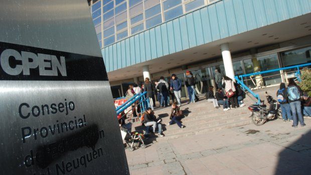 neuquen es la provincia que paga el salario docente mas alto del pais