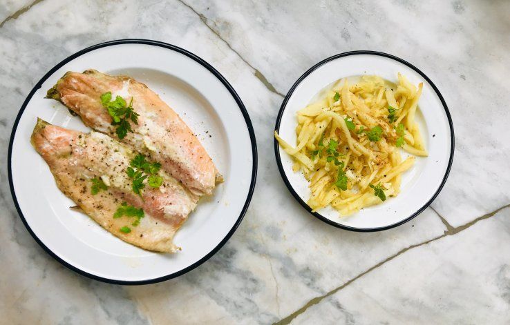 Receta: trucha arcoíris y papas fritas