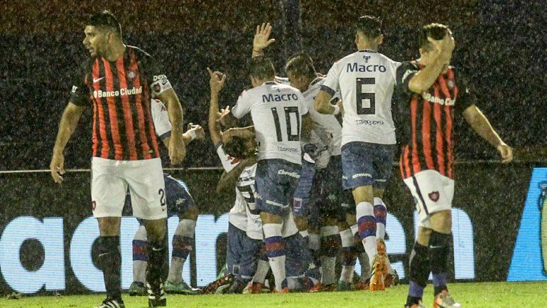 La victoria de Tigre sobre la hora ante San Lorenzo desató la bronca del mundo azulgrana contra el árbitro Delfino.