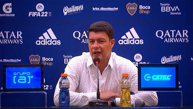 Battaglia explicó los polémicos cambios de Villa, Cardona y Zambrano