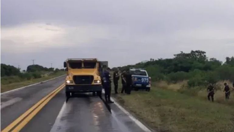 Insólita lluvia de dinero en Corrientes: camión de caudales perdió el dinero en pleno viaje