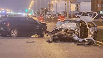 Choque fatal en la Ruta 3 en Río Grande, Tierra del Fuego. Choque fatal en la Ruta 3 en Río Grande, Tierra del Fuego.