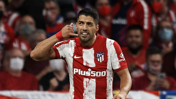 tras de su frustrado pase a river, ofrecieron a luis suarez a un grande de europa tras de su frustrado pase a river, ofrecieron a luis suarez a un grande de europa