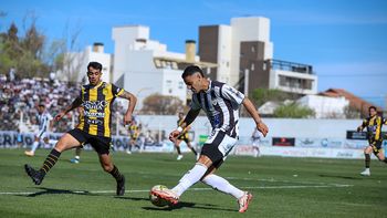 ON - Futbol Cipolletti vs Olimpo (10)