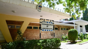 La Fiscalía precisó que uno de los narcos, desde su calabozo en la Comisaría Quinta de Centenario, organizaba entrega de drogas y cobros. | LM Neuquen La Fiscalía precisó que uno de los narcos, desde su calabozo en la Comisaría Quinta de Centenario, organizaba entrega de drogas y cobros.