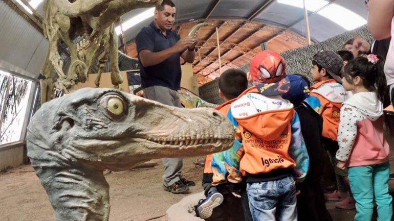 Este año continuarán recibiendo a alumnos de las escuelas de la provincia interesados en conocer el trabajo que realizan los especialistas en el lugar. Este año continuarán recibiendo a alumnos de las escuelas de la provincia interesados en conocer el trabajo que realizan los especialistas en el lugar.