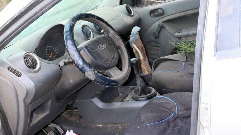 El cadáver de Namuncurá yace en el barranco y su Ford Fiesta