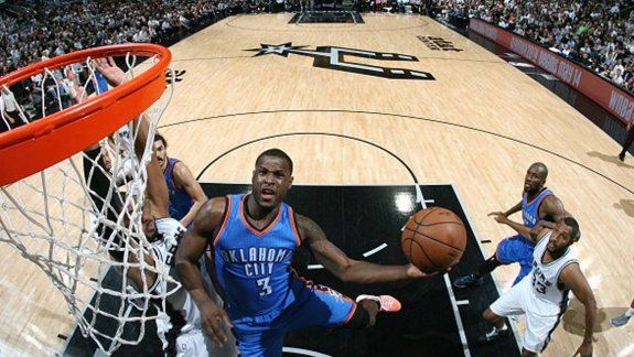 los spurs perdieron y quedaron con un pie afuera