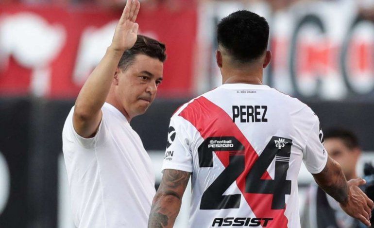 Con un jugador de campo en el arco, River busca una hazaña copera: Hora y TV