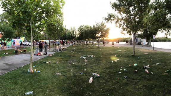 Los festejos dejaron el Río Grande como un chiquero