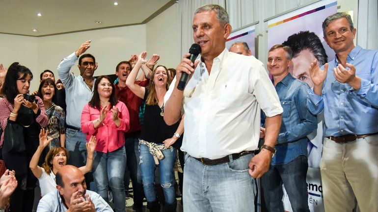 Quiroga dio una rueda de prensa en un hotel del centro