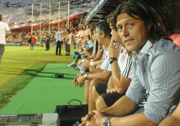 ¿Con qué jugadores debería reforzarse River en su vuelta a la Primera División?