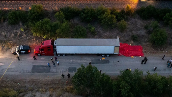 horror en texas: hallan muertos a 46 migrantes adentro de un camion