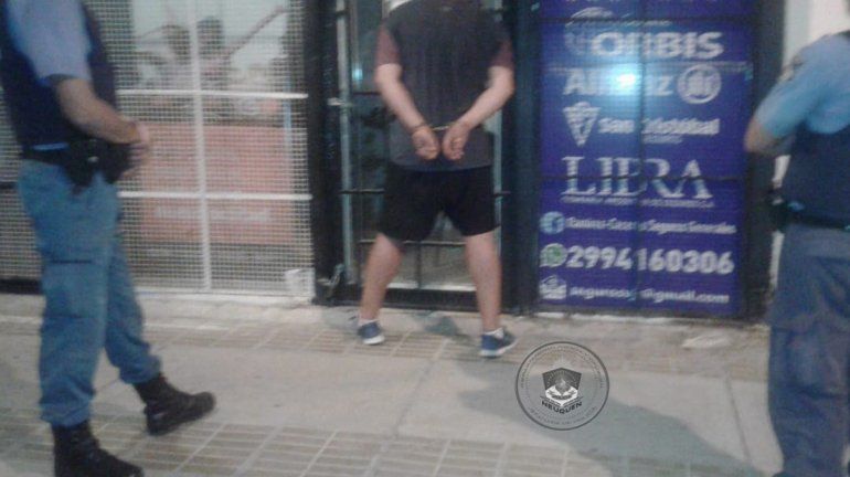 Intento de robo a una bicicletería: un ladrón cayó y otro se fugó