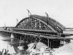 Esta obra no solo acompañaron el aumento del comercio con las grandes ciudades. Gentileza archivo Lic. Ricardo A. Koon Esta obra no solo acompañaron el aumento del comercio con las grandes ciudades. Gentileza archivo Lic. Ricardo A. Koon