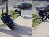 La violenta persecución de motochorros a una mujer para robarle el celular