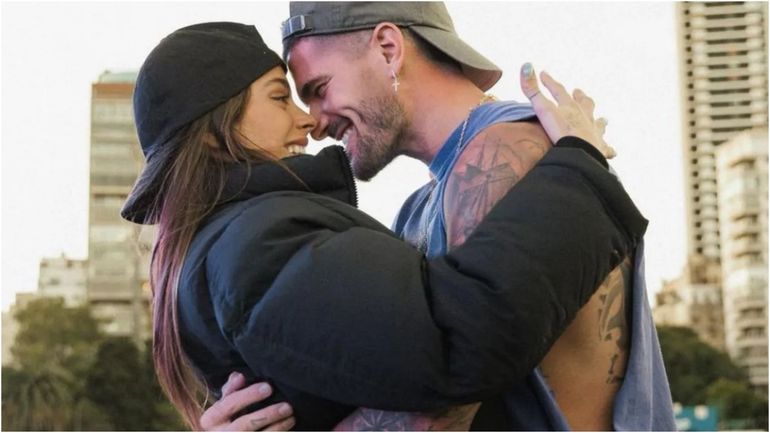 Las vergonzosas similitudes de los mensajes cuando Tini Stoessel se separó de De Paul y Yatra