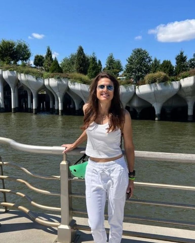 En los novedosos jardines flotantes de Little Island. En los novedosos jardines flotantes de Little Island.