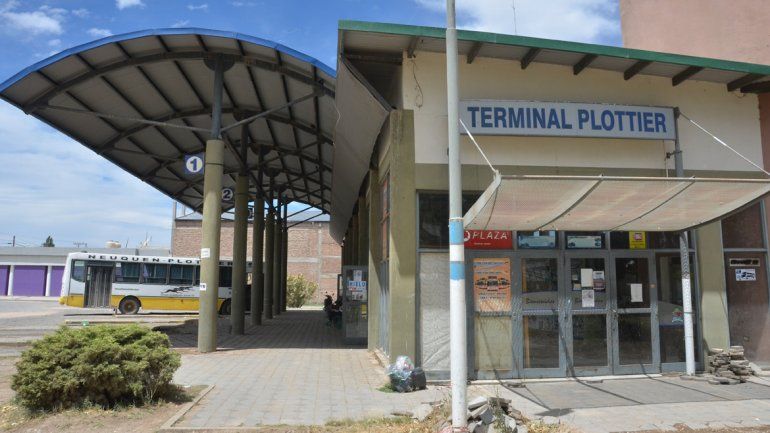El intendente de Plottier justificó la decisión de cerrar la terminal de ómnibus por su estado de deterioro.&nbsp;