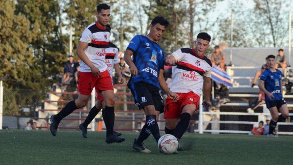 El León del Norte goleó a Sapere y es virtual campeón